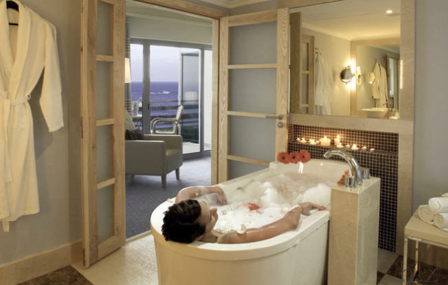 HLX_Pestana_Carlton_Hotel_Badezimmer