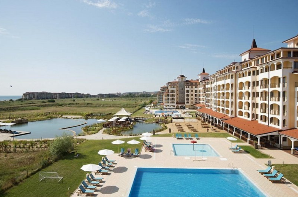 1 Woche Bulgarien All Inclusive Urlaub im 4* Hotel inkl. Flug, Transfer & Zug-zum-Flug für 256€