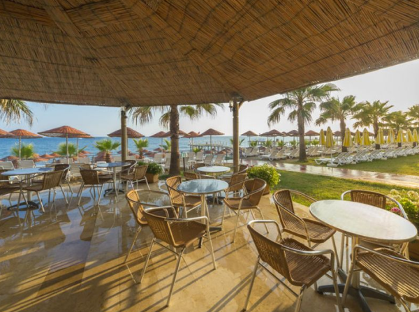 1 Woche Türkei im 4,5* Dizalya Palm Garden mit All In & Flug für 257€
