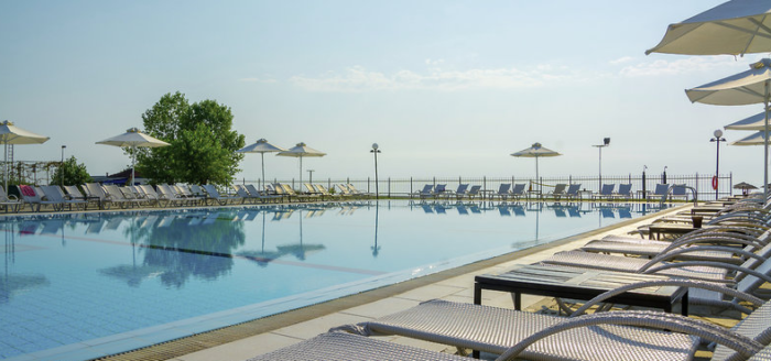 dion palace spa poolansicht