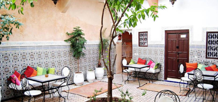innenhof hotel riad les oliviers